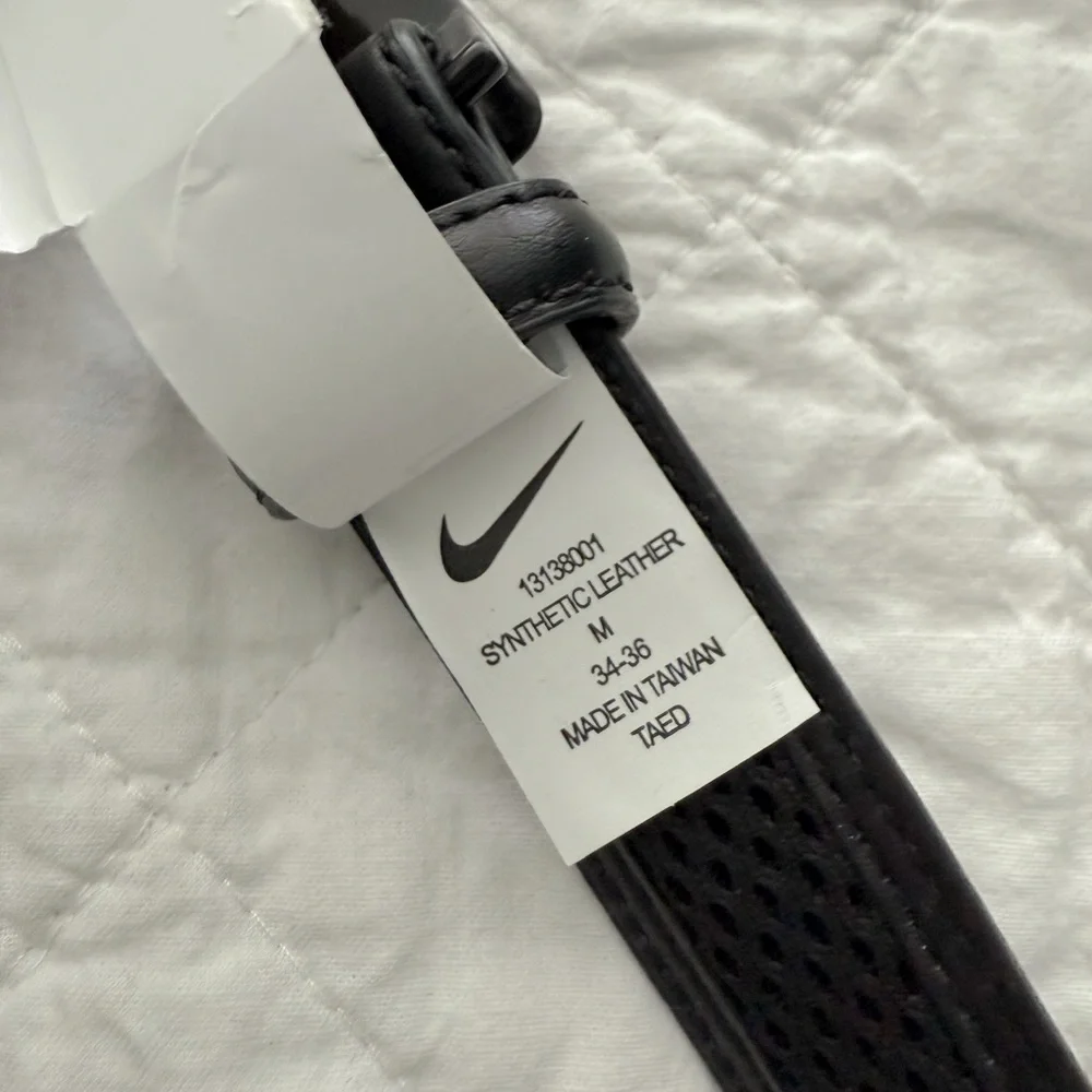 NWT Nike Black Belt Modern Design